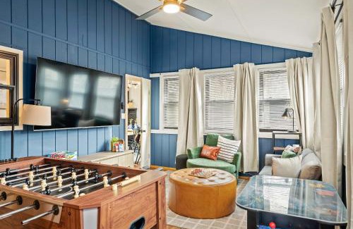 Tobyhanna Casa | Sleeps 15 Sauna Hot Tub Fire Pit & Putt Putt