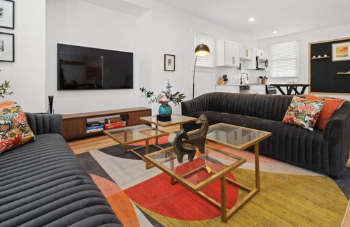 Detroit Casa | Sleeps 16 - Trendy Area - 10 Mins to Downtown