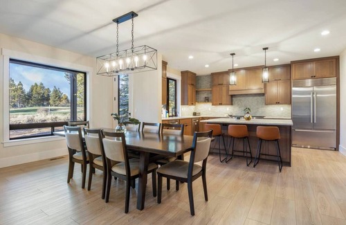 Sunriver Casa | Sleeps 18 | 7 bed, 7.5 bath | EV | Hot tub | SHARC