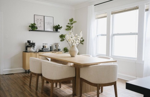 Chicago Casa | Sleeps 18+, 8BR Kids Room, Game Room, Gym & Theater
