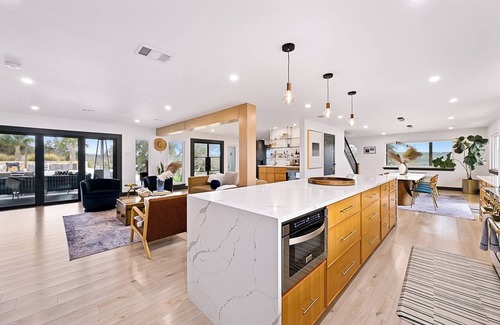 Dripping Springs Casa | Football Fave - Entertainment Barn, Pool, Fire Pit
