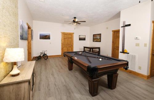 Sevierville Casa | Sleeps 22, mountain view, game room, pet friendly!