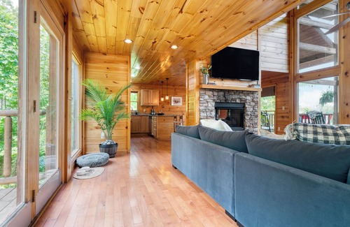Chalet Village North Casa | Sleeps 24 | 2 Homes, Hot Tub, Sauna, Movie Theater, Firepit, Pool, Tennis Courts