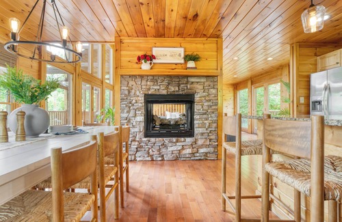 Chalet Village North Casa | Sleeps 24 | 2 Homes, Hot Tub, Sauna, Movie Theater, Firepit, Pool, Tennis Courts