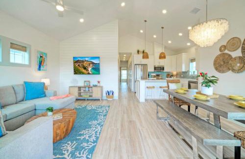 Shibui Sands Casa | Sleeps 24 2 Homes Walk to the Beach Private Pools Fire Pit Modern Design