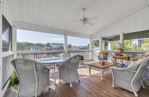 Pawleys Island Casa | Sleeps 24 Waterfront Dock Golf Cart Walk to Beach