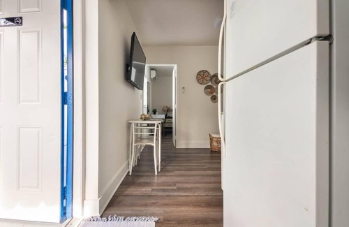West Little Havana Apartamento | Sleeps 3, Cozy, Boho Style, in the heart of Miami -free parking