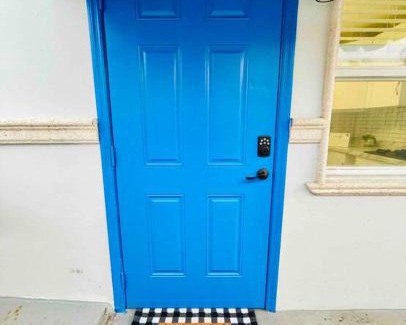 West Little Havana Apartamento | Sleeps 3, Cozy, Boho Style, in the heart of Miami -free parking