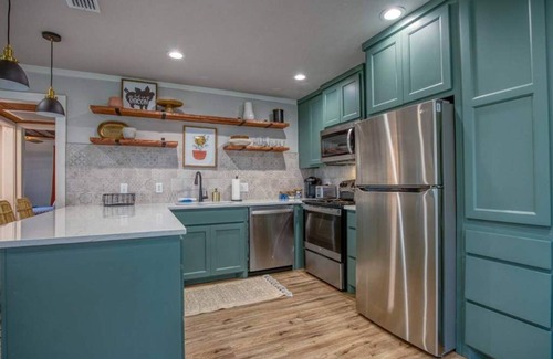 Kyle Casa | Sleeps 16 | 5 Houses | Pet Friendly | Fire Pit