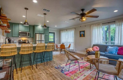 Kyle Casa | Sleeps 16 | 5 Houses | Pet Friendly | Fire Pit