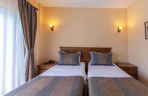 Yaliciftlik Apartamento | Sleeps 4, Family-Friendly Apartment - AWZ 305