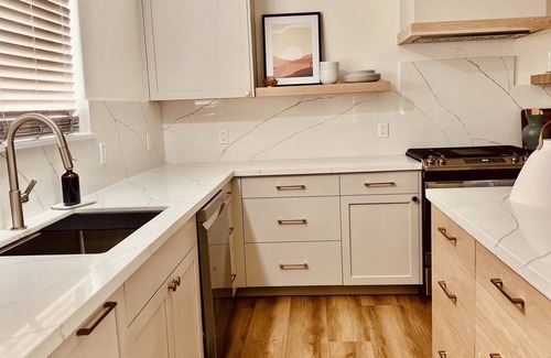 Yuma Casa | Sleeps 6 pool home, with golf course views.