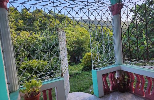 Yallahs Apartamento | sleeps 7 plus private parking apartment near Yallahs in St Thomas Jamaica
