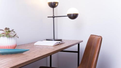 Rutledge Hill Casa | Sleeps 8 4 SoBro Suites w Kitchens Modern Touches – by AvantStay