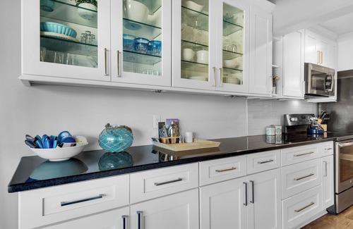 Frangista Beach Condominio | Sleeps 8 w/ Resort Pools, Tennis, Golf & Beach Access + Attraction Tickets!