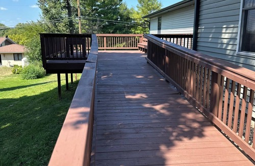 La Crosse Casa | Sleeps up to 14 people, 5 minutes from downtown, handicap accessible.