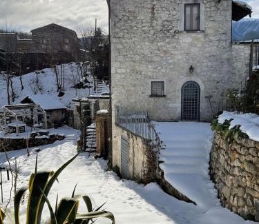 Rapino Casa | Sleeps up to 7 in the Majella