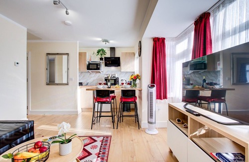 Ponders End Apartamento | Sleeps4-FreeParking-Pets-Wifi-London