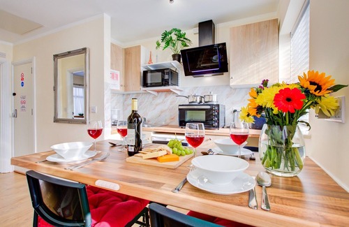 Ponders End Apartamento | Sleeps4-FreeParking-Pets-Wifi-London