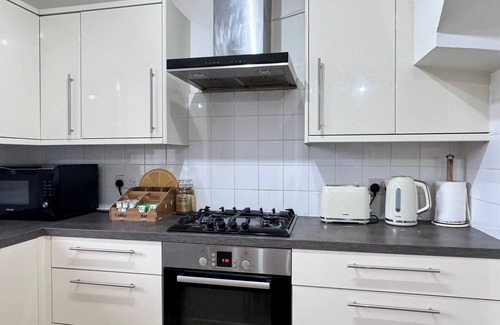 Headington Casa | Sleeps7 Home-Parking-FamilyFriendly-OxfordCentre