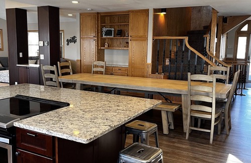 Amery Casa | Sleepy Deer Chalet! Spacious, Well-Appointed home on Beautiful Lake Wapogasset!