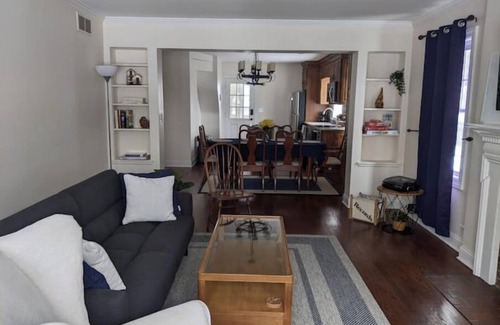 Evanston Casa | Sleepy Sanctuary