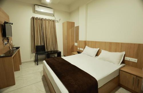 Mundakayam Hotel | Slice of Heaven