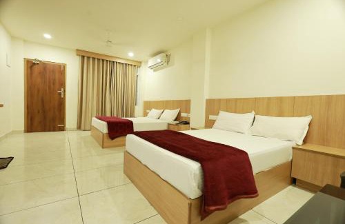 Mundakayam Hotel | Slice of Heaven
