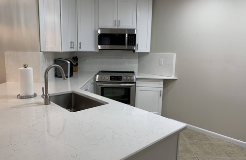 Isla del Sol Condominio | Slice of paradise on highly desirable Isla Del Sol backing to Golf Course
