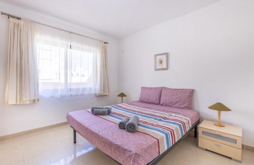 Sliema Apartamento | Sliema - Private Terrace, mins walk to Balluta Bay Beach by QuickTrips