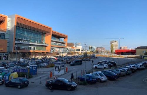 rayon Triaditsa Apartamento | Sliver city next to paradise mall and metro