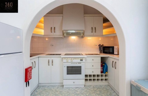 Il-Balluta Apartamento | A comfy Seafront 1BR APT, in Tower Road in Sliema