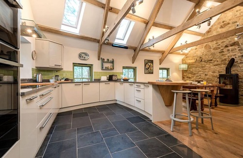 St Ishmaels Cabaña | Sloop Inn Cottage, Holiday Cottage Sandy Haven, Sleeps 6, 3 bedrooms, bathrooms