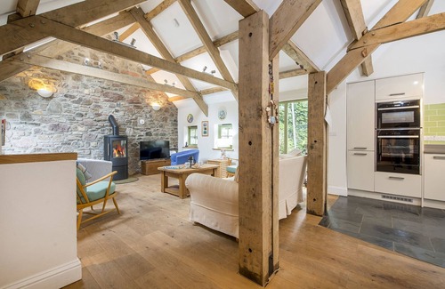 St Ishmaels Cabaña | Sloop Inn Cottage, Holiday Cottage Sandy Haven, Sleeps 6, 3 bedrooms, bathrooms