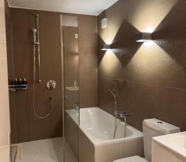 Laax Apartamento | Slope-Side Mountain Apt Sleeps 4