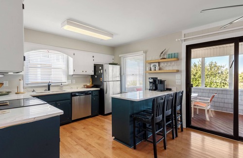 Carolina Dunes Casa | Slumbering Duck: 2-Min Walk to Beach | Dogs OK