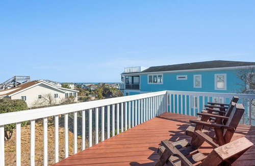 Carolina Dunes Casa | Slumbering Duck: 2-Min Walk to Beach | Dogs OK