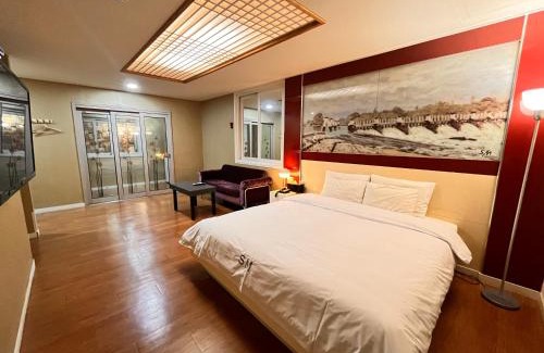 Gyo-dong Hotel | SM Hotel