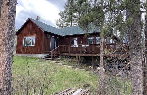 Deadwood Cabina | Smack dab in the middle of the Black Hills