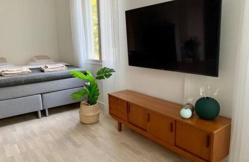 Mariehamn Apartamento | Smakfull centrumlägenhet, 3 r + k, 80 m2
