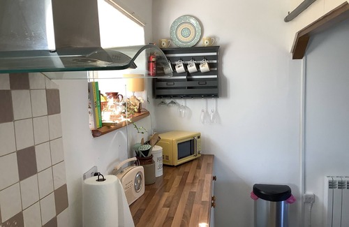 Caernarfon Cabaña | Small and cosy traditional Welsh cottage, Carmel , Caernarfon