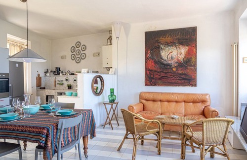 Pugliola Apartamento | Small apartment overlooking the Sea, in the peace of the village of Pugliola.