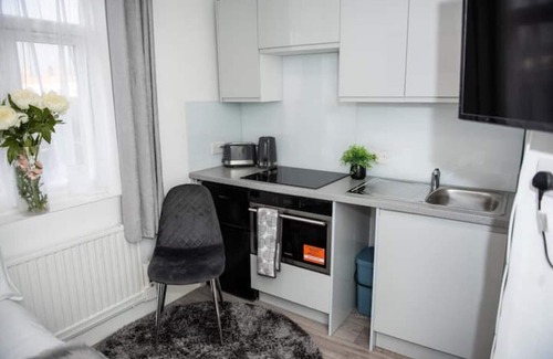 Kensal Green Apartamento | Small But Cozy Studio, Great Tube Connection