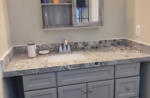 Las Vegas Condominio | Small casita near old town Las Vegas New construction