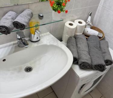 Terezvaros Apartamento | Small Cosy Apartment near the famous WESTEND City Center