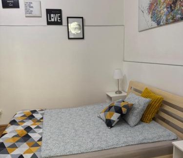 Terezvaros Apartamento | Small Cosy Apartment near the famous WESTEND City Center