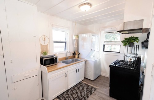 Oceano Cabaña | Small Cottage near Pismo: Firepit, BBQ, Pet-Friendly, 5min to Ocean/15min to SLO