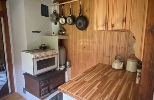 Varnamo Municipality Cabaña | Pequeña casa de campo con 20 m al lago Hindsen