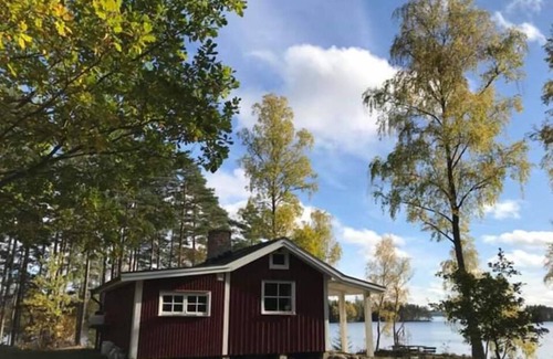 Varnamo Municipality Cabaña | Pequeña casa de campo con 20 m al lago Hindsen