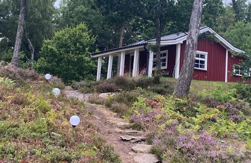 Varnamo Municipality Cabaña | Pequeña casa de campo con 20 m al lago Hindsen